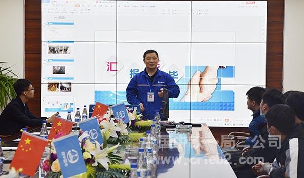 为学生答疑解惑 为学生答疑解惑