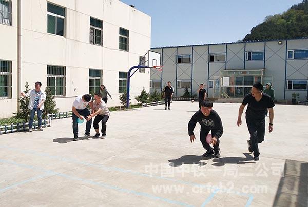 丑小鸭赛跑游戏 丑小鸭赛跑游戏