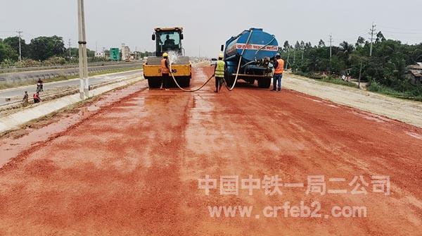 路基表层--静压收面 路基表层--静压收面