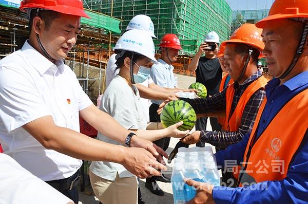 发送慰问品 发送慰问品