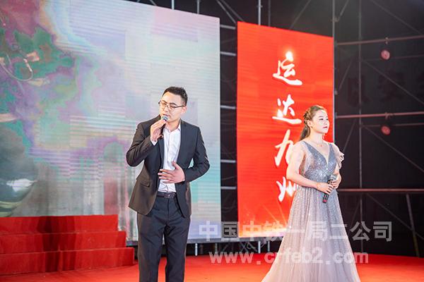 对唱《我们的歌》 对唱《我们的歌》