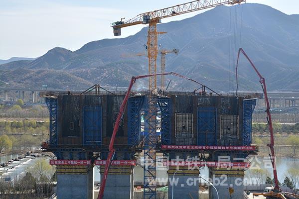 2号墩施工现场 2号墩施工现场