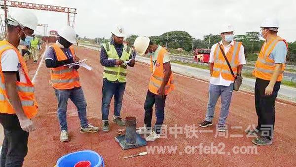 路基表层第三层FDD试验 路基表层第三层FDD试验