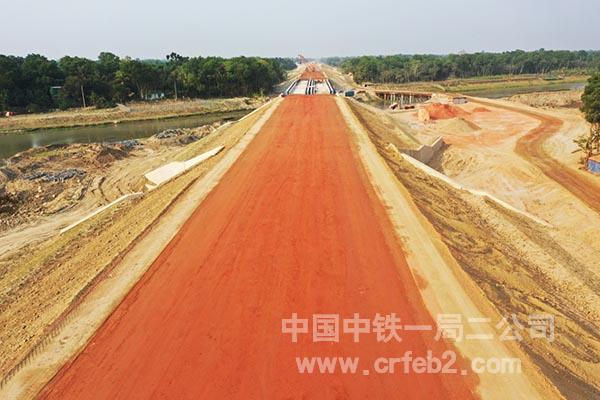 孟加拉铁路项目路基表层施工完成 孟加拉铁路项目路基表层施工完成