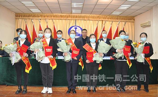 先进女职工代表 先进女职工代表