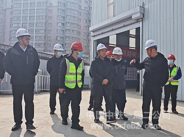 检查组在现场检查指导 检查组在现场检查指导