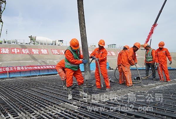 项目首段侧墙及顶板浇筑施工 项目首段侧墙及顶板浇筑施工