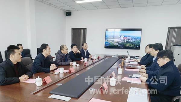 交谈会现场 交谈会现场