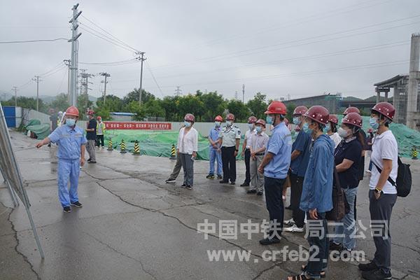 听取项目工程概况、工程进度情况汇报 听取项目工程概况、工程进度情况汇报