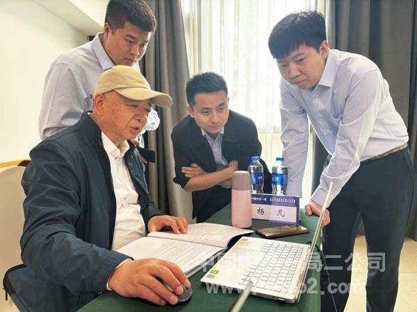 课上互动虚心向老师请教 课上互动虚心向老师请教
