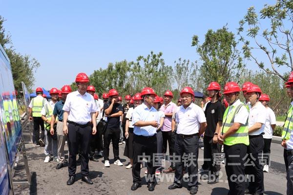 观摩EA4启动区现场 观摩EA4启动区现场