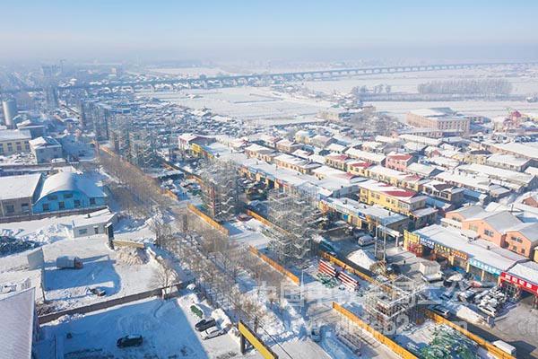 白雪皑皑中墩柱施工 白雪皑皑中墩柱施工