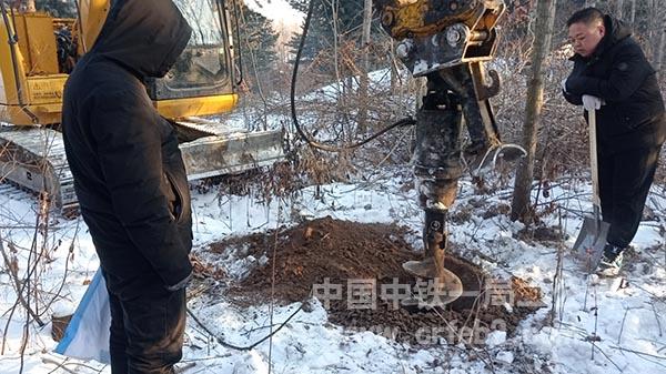 零下25度严寒天气土场取样 零下25度严寒天气土场取样