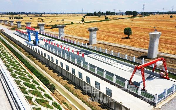 6线外无砟轨道工艺试验段—王利摄影